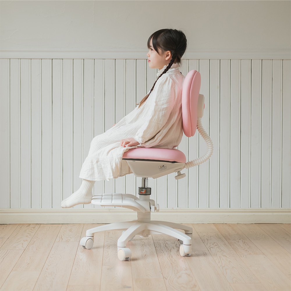 ハート型チェア KS3:くすれた姿勢