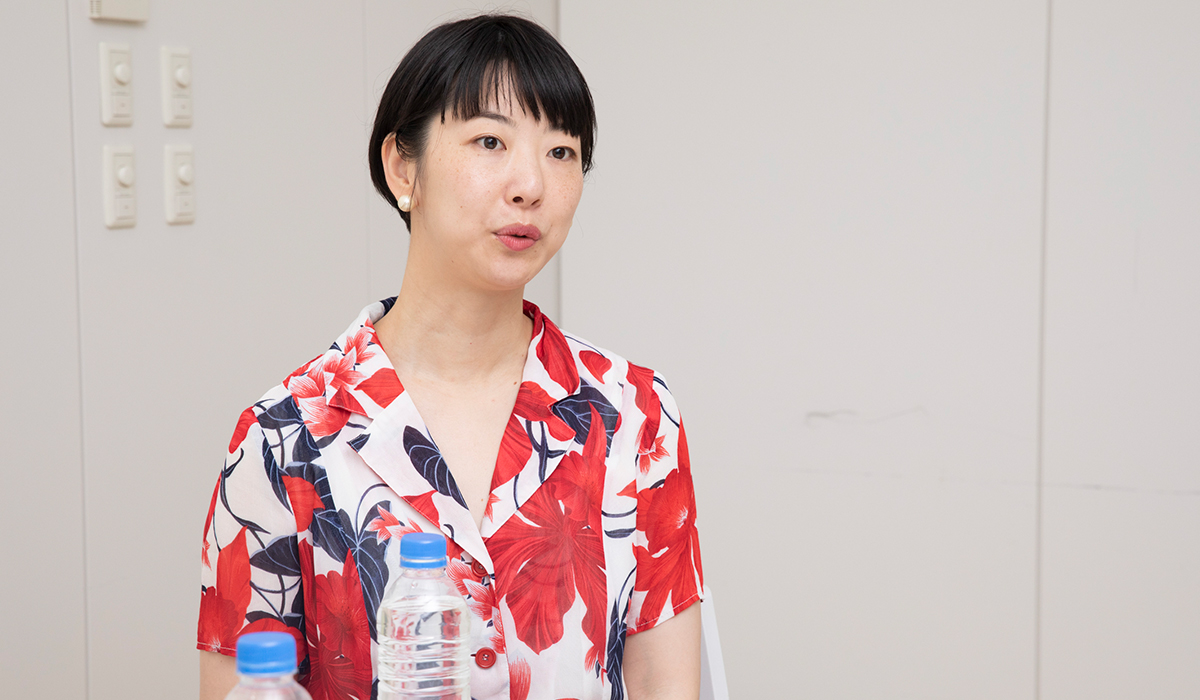 仕事用椅子とダイニング用椅子