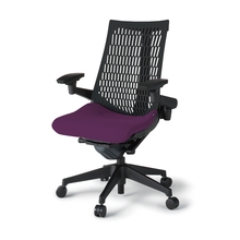 アクトチェア エラストマーバック 可動肘 ベースカラー：T1 樹脂脚 ナイロン双輪キャスター ［座：X7/プラムパープル×背：T1/ブラックT］ KG447PS-T1X7T1