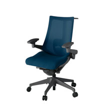 アクト2 KJ-457JVH-W2B2 メッシュバック プレーン ランバーサポート 可動肘 ハンガーナイロンキャスター[ ベースカラー: W2 張地カラー: B2 / ネイビーブルー  ]