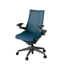 アクト2 KJ-477JV-W2N3 メッシュバック プレーン 可動肘 ナイロンキャスター[ ベースカラー: W2 張地カラー: N3 / ライトインディゴ  ]