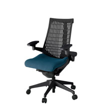 アクト2 KJ447PS-T1N3T1 エラストマバック プレーン 可動肘 ナイロンキャスター[ ベースカラー: T1 張地カラー: N3 / ライトインディゴ  ]