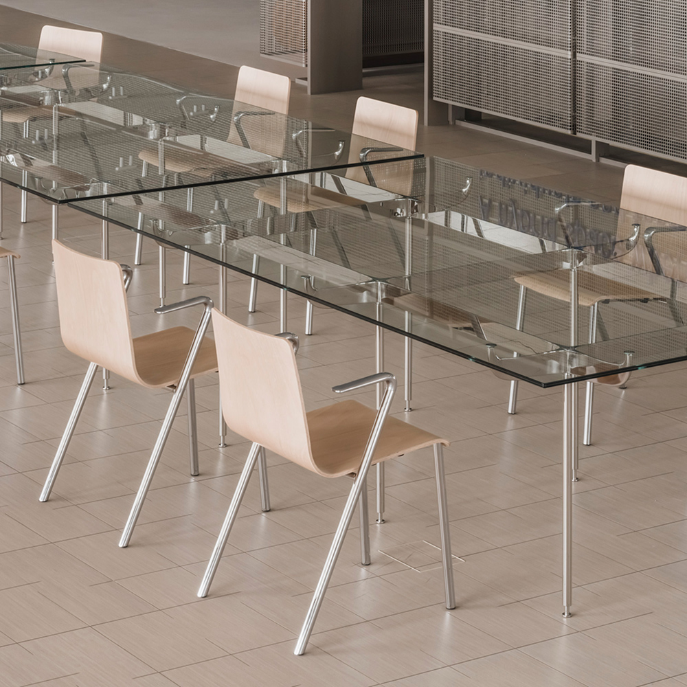 HAKUSAN NHS-105-M301 アームチェア [ Frame: M3 / Satin Bordeaux Seat: 01 / Clear ]